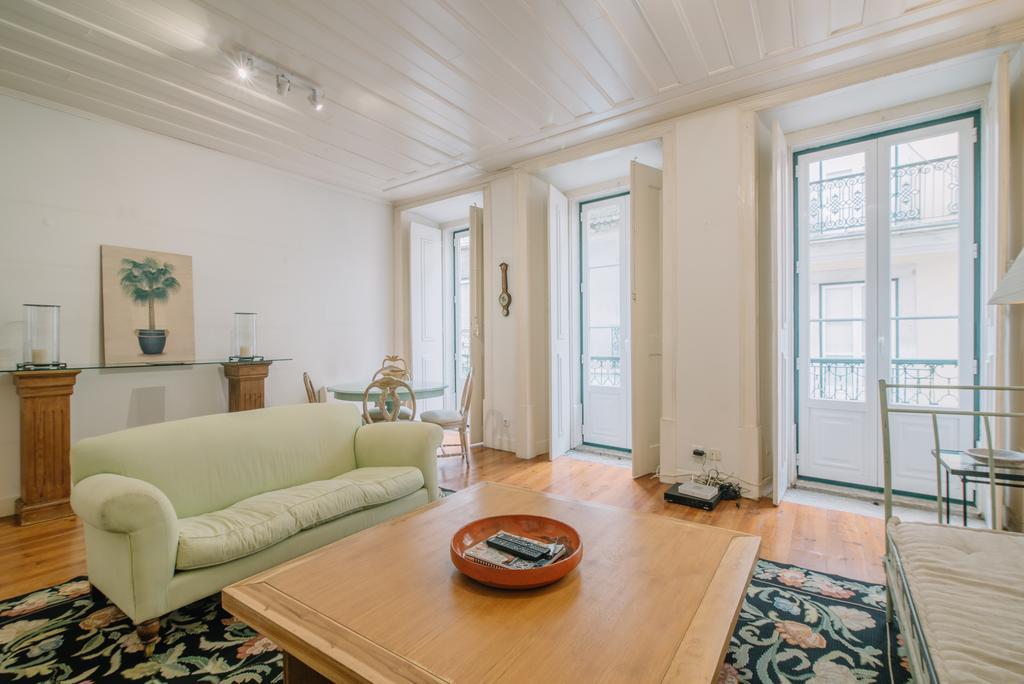 Camoes Deluxe Bairro Alto Daire Lisboa Dış mekan fotoğraf